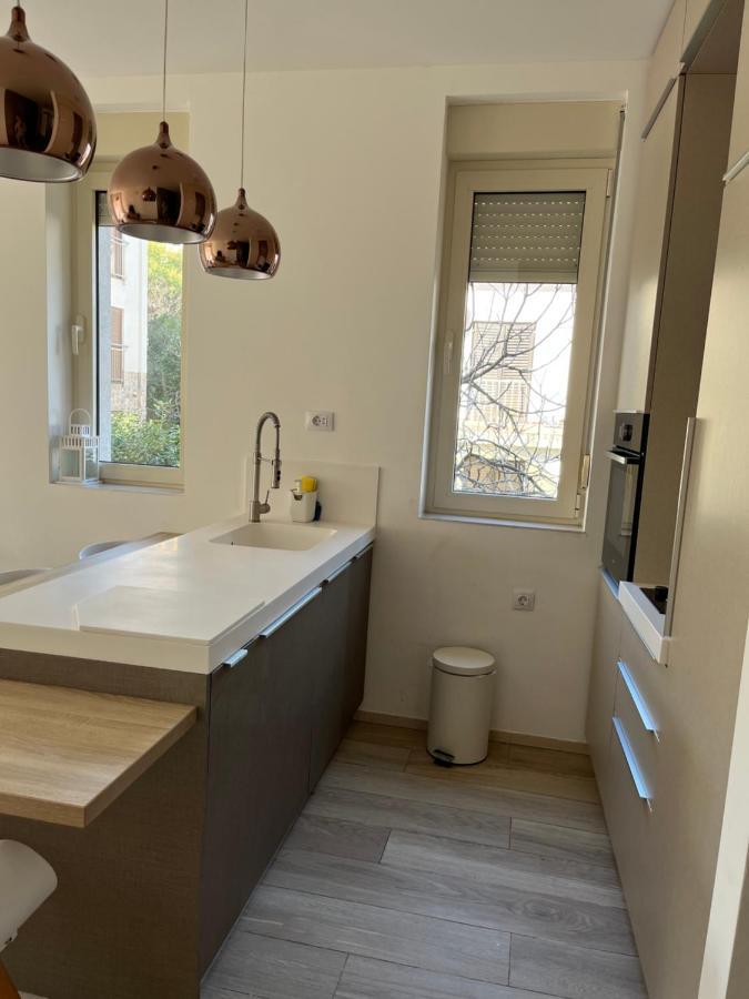 Atina Apartment, Centre ,luxurious, Bright, Parking *