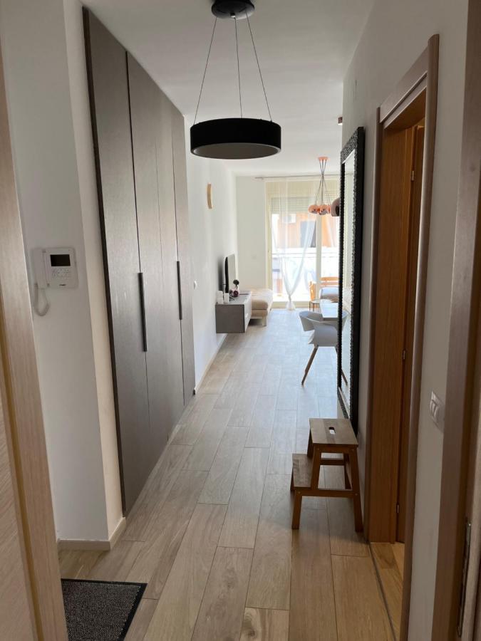Atina Apartment, Centre ,luxurious, Bright, Parking *