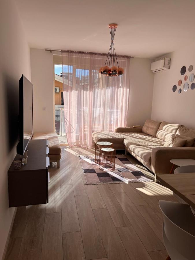 Atina Apartment, Centre ,luxurious, Bright, Parking Budva